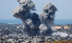 İsrail Gazze Şeridi’nde sivilleri vurmaya devam ediyor