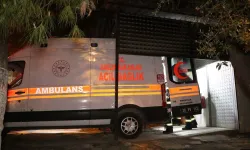 Ambulansta oksijen tüpü parladı: 2 görevli yaralandı