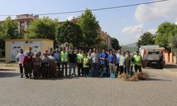 Efes Selçuk ile Büyükşehir el ele: Bahar temizliğiyle sokaklar pırıl pırıl