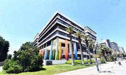 İzmir Büyükşehir Belediyesi ana hizmet binası için plan değişikliği