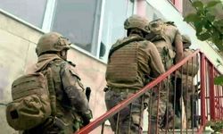İzmir'de terör örgütü DEAŞ operasyonunda 20 şüpheli tutuklandı