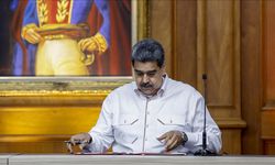 Maduro, Türkiye'yle imzalanmış olan karşılıklı yatırımlara ilişkin anlaşmayı canlı yayında onayladı