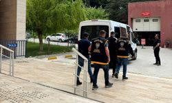 Manisa'da aranan şahıslar polisten kaçamadı: 24 tutuklama