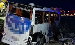 Otobüs şarampole devrildi: 2 ölü, 40 yaralı