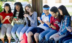 Sosyal medyanın gençler üzerindeki etkileri