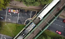 Arjantin'de iki tren çarpıştı: 60 kişi yaralandı