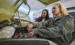 Uçak teknisyeni adayı genç kızların sayısı her geçen yıl artıyor
