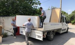 Yunusemre Belediyesi, bağışlanan eşyaları ihtiyaç sahiplerine ulaştırıyor