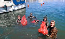 Aliağa'da deniz dibi temizliği yapıldı