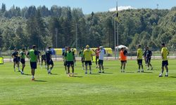 Fenerbahçe, Topuk Yaylası'nda taraftara açık antrenman yaptı