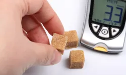Şeker düşmesini nasıl anlarız? Şeker düşmesinin belirtileri neler?