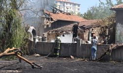 Kayseri'de tüp deposunda yangın! Vatandaşlar hortumlarla itfaiye ekiplerine yardım etti