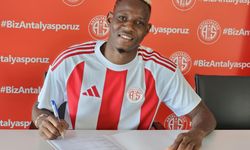 Antalyaspor, Moussa Djenepo'yu kadrosuna kattı