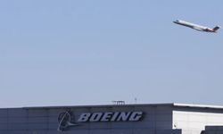 Boeing'de yeni kriz: Uçağın tekerleği koptu