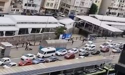 Bursa'da düğün konvoyları yolu kapatıp halay çekti, sürücüleri çileden çıkardı