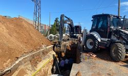 Çerkezköy'de göçük: Toprak altında kalan 2 işçi kurtarıldı