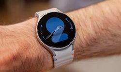 Galaxy Watch 7 pil sorununu gideren güncellemeyi yayınladı