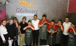 Glutensiz Bir Başka Kafe'nin “özel ihtiyaçlı” çalışanları azimleriyle takdir topluyor