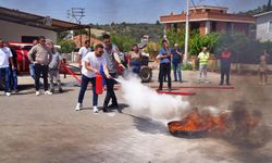 İzmir’in köyleri ateşe geçit vermiyor: Her muhtar bir itfaiyeci!