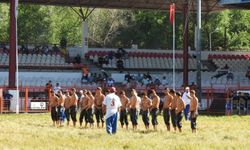 Kırkpınar yağlı güreşlerinde heyecan dorukta: Başpehlivanlık finaline doğru