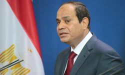Mısır Cumhurbaşkanı, kabinesini değiştirdi