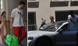 NBA’nin Türk yıldızı sevgilisiyle alışverişe çıktı