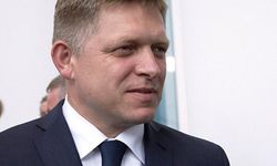 Robert Fico görevine döndü