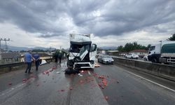 Sakarya'da yağış nedeniyle zincirleme trafik kazası: 3 yaralı