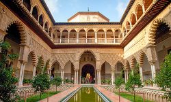 Sevilla'da unutulmaz bir tatil: Tarih, kültür ve lezzet dolu bir seyahat rehberi