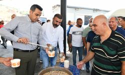 Çiğli Belediye Başkanı Onur Emrah Yıldız’dan personele aşure ikramı