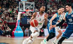 Errick McCollum, Karşıyaka ile sözleşmesini 1 yıl daha uzattı