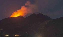 Etna Yanardağı lav püskürtmeye başladı