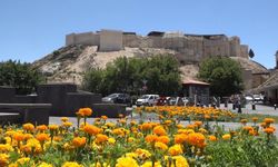 Gaziantep Kalesi'nin restorasyonu 40 derece sıcağa rağmen devam ediyor