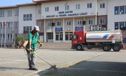 Yeni eğitim yılı öncesi okullarda temizlik ve bakım çalışmaları başlattı