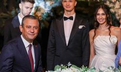 Özgür Özel milli sporculara nikah şahidi oldu