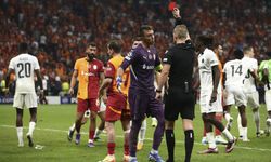 UEFA'dan Fernando Muslera'ya 3 maç men cezası