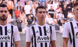 Altay'da Genç Yetenek Yunus Efe Sarıkaya ilk profesyonel maçına çıktı