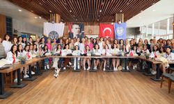 Soroptimistlerden Çeşme’de gençlik kampı