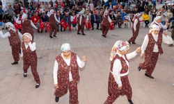 İzmir Cumhuriyet Bayramı coşkusunu kent geneline yaydı: Kırsalda kutlamalar başladı