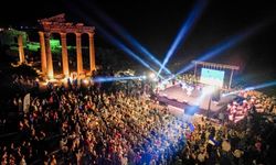 8. Uluslararası Halk Dansları Festivali, Antik Side’de coşkuyla başladı