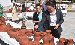 Bitlis Girişimci Kadınlar Derneği, el emeği ürünleri sergiliyor