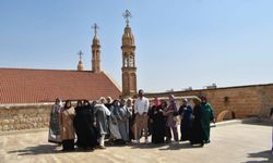 Genç’teki kadınlar, Batman ve Mardin'in tarihi mekanlarını geziyor