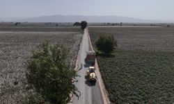 İzmir’in tarım yollarına konfor ve güvenlik: 14 ilçede yol çalışmaları tamamlandı