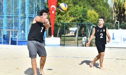 Plaj voleybolu şenliği coşkusuyla sona erdi: Dostluk kazandı