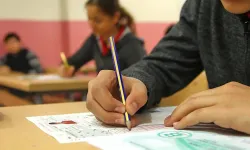Sınav maratonu başlıyor: AÖL 3. dönem sınavları ne zaman, saat kaçta? | AÖL 3. dönem sınav takvimi 2025