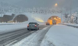 Bolu Dağı’ndaki kaza sonrası TEM Otoyolu açıldı