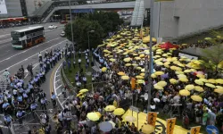 Hong Kong’da "Şemsiye Protestoları" Sonrası Erken Seçim Ceza Aldı