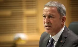 Hulusi Akar, Nevşin Mengü ve Ümit Özdağ'a dava açacağını duyurdu