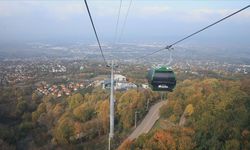 Teleferikten sonbaharın renk cümbüşünü izleyin