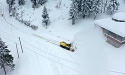 Karla mücadele için 2 bin kilometre yol açtılar